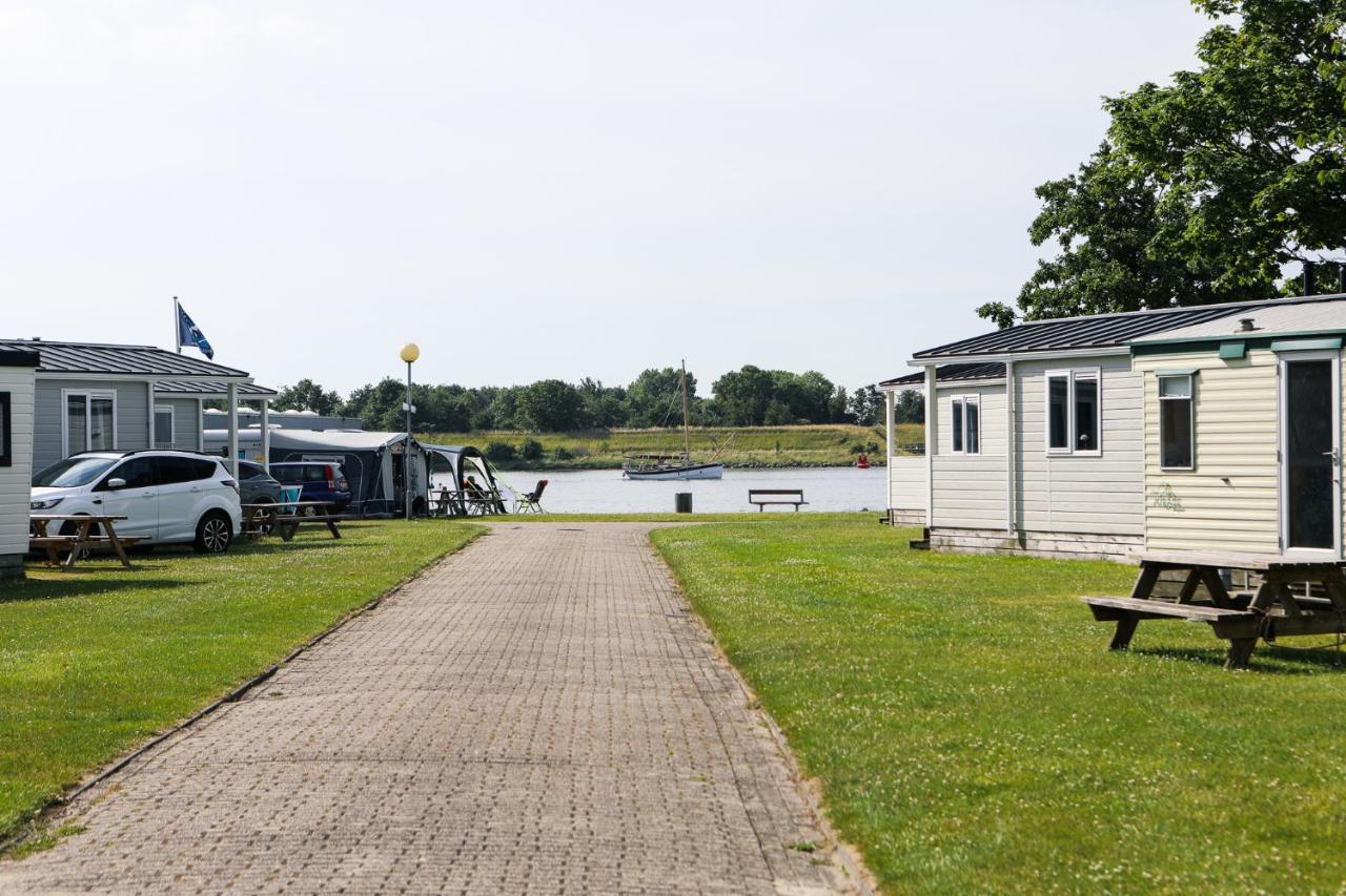 Chalet Op 5* Camping De Paardekreek Kortgene Ngoại thất bức ảnh